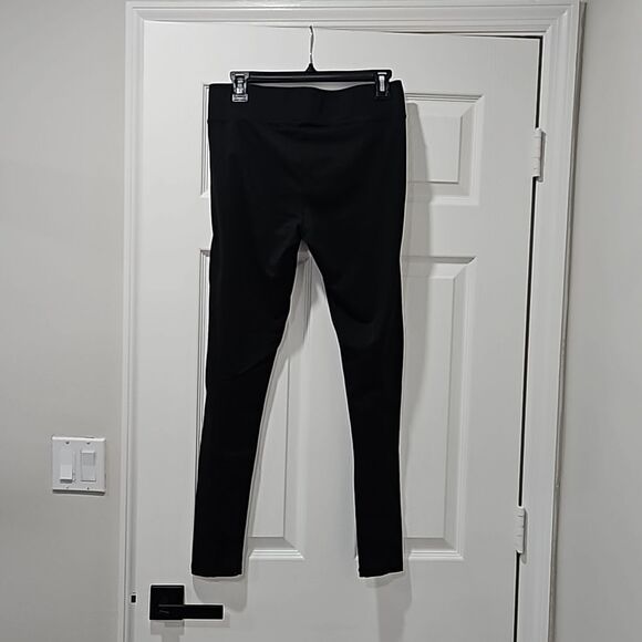 Just Strong Leggings - Picture 4 of 4